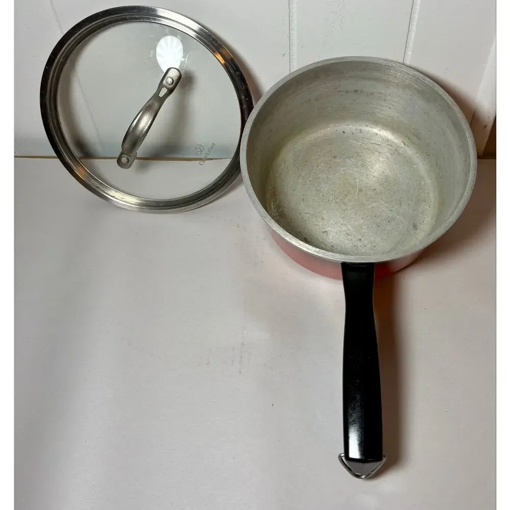 Vintage Club Cookware Poppy Red Aluminum 2 QT Saucepan with replacement lid